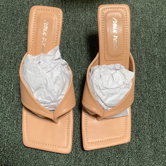 Nude slide with heel - Picture 2 of 3